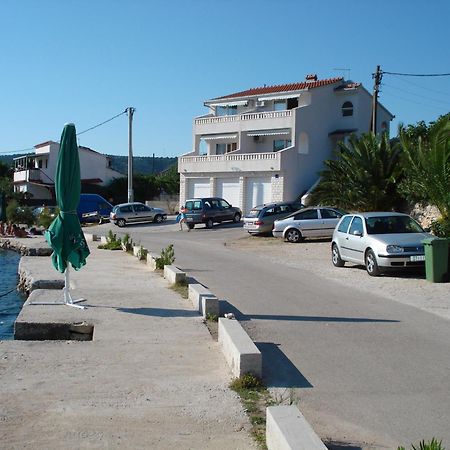 Apartments Mirko Винишче Экстерьер фото